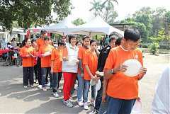 64746_578475555511036_1816..