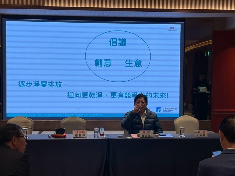 LINE_ALBUM_2025318 三月份..