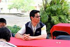 306244_578473435511248_680..