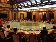 1175103_645815225452758_15..