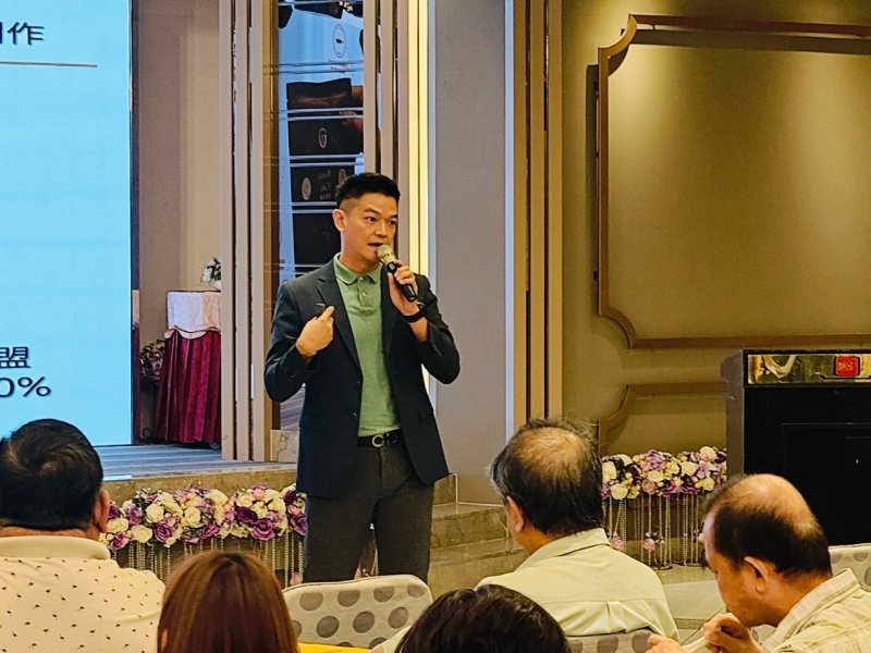 LINE_ALBUM_20240521_5月份..