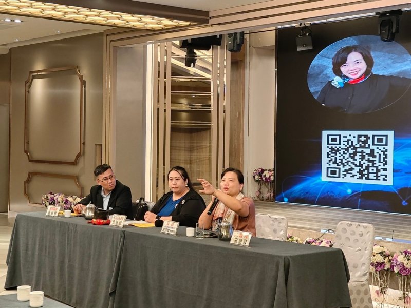 LINE_ALBUM_20240717_7月份..