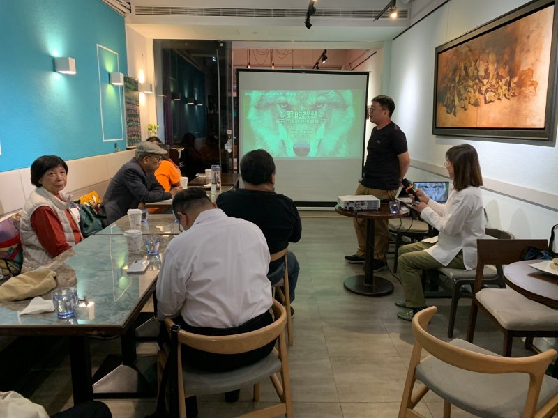 LINE_ALBUM_20241210讀書會_..