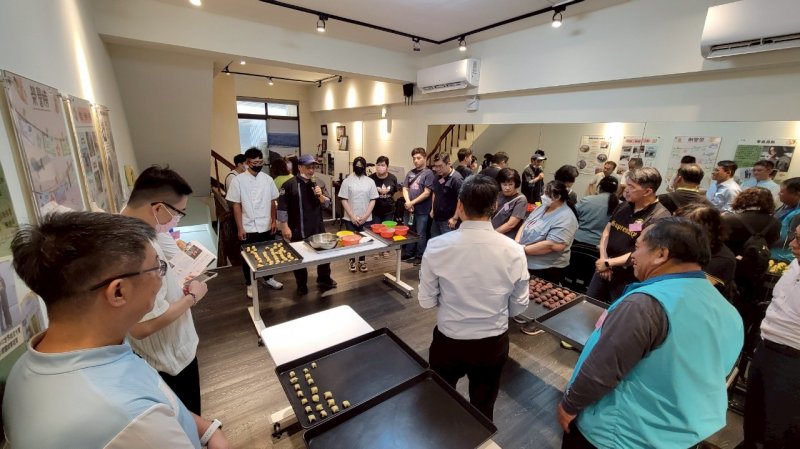 0LINE_ALBUM_2025420 社會關..