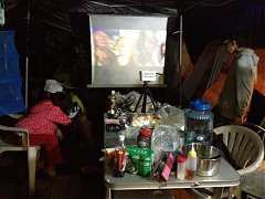 576203_448968901804059_418..