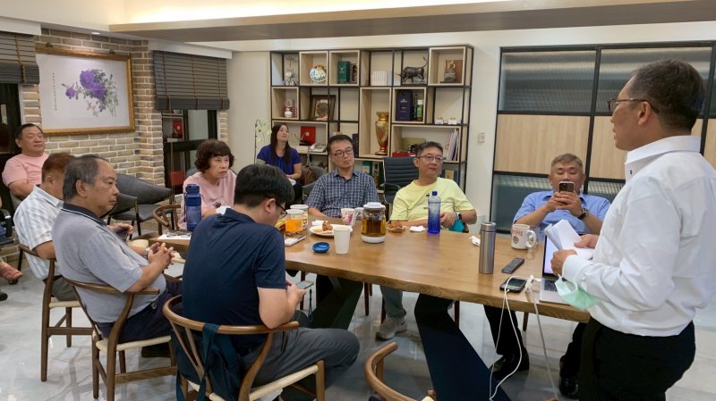 LINE_ALBUM_20250812讀書會-..