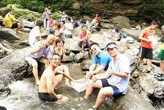 547681_2261051463939_11592..