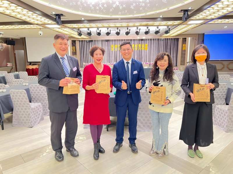 LINE_ALBUM_1120117第33屆一..