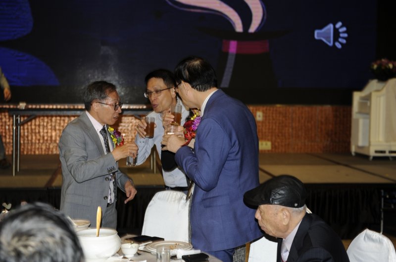 LINE_ALBUM_2024.12.22第34~..