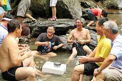 530126_2261080784672_66398..