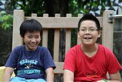 387241_2982808747420_95020..