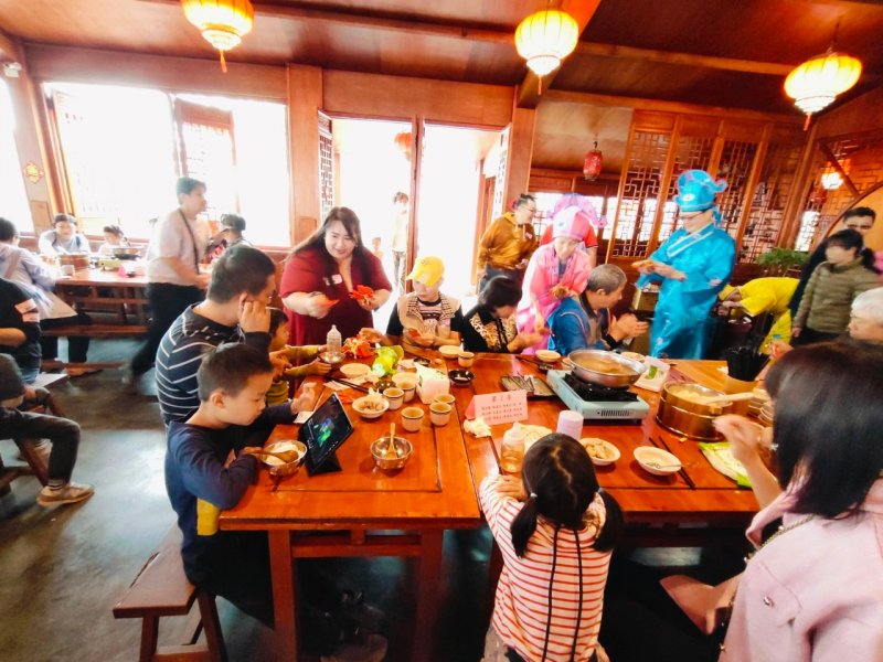 LINE_ALBUM_20240225_新春團..