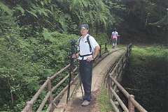 561188_10150963219144087_1..