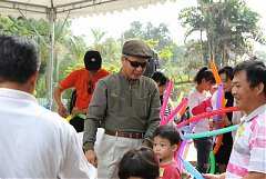 10930_578492135509378_1666..