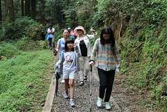 181148_10150963215809087_3..