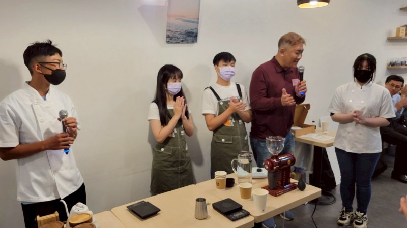 LINE_ALBUM_2025420 社會關..