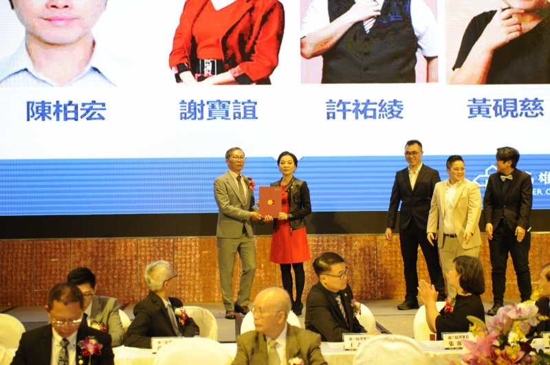 LINE_ALBUM_2024.12.22第34~..