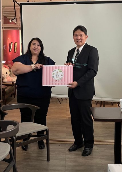 LINE_ALBUM_20240514讀書會-..