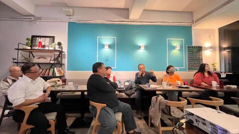 LINE_ALBUM_20241210讀書會_..