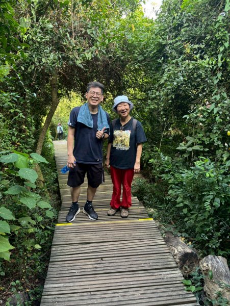 67181A3D-B4AF-42AF-B593-A0..