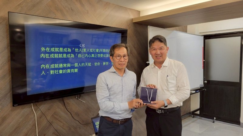 LINE_ALBUM_0610讀書會_2506..