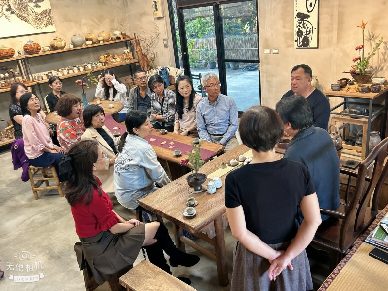 LINE_ALBUM_20251213讀書會..