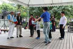 295498_578485148843410_933..