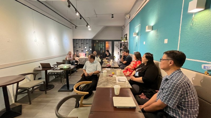 LINE_ALBUM_20241112讀書會-..