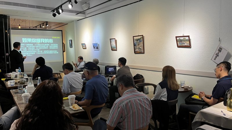 LINE_ALBUM_20240514讀書會-..