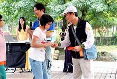 545821_578478342177424_196..