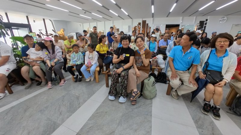 528588030_2479542033337610..