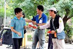 542587_578479608843964_213..