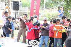 542598_578495898842335_718..