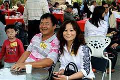 421550_578484065510185_417..