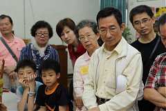 11965_2982802667268_645796..