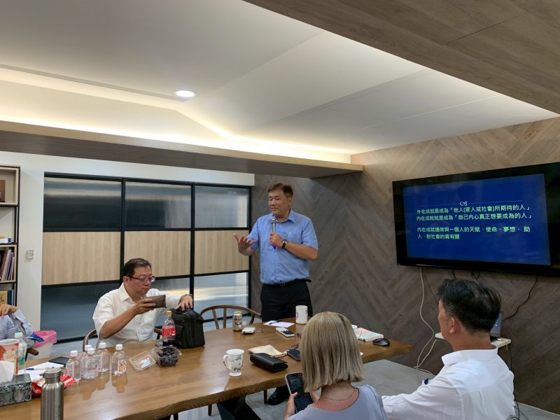 LINE_ALBUM_0610讀書會_2506..