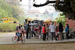 29034_578471855511406_1247..