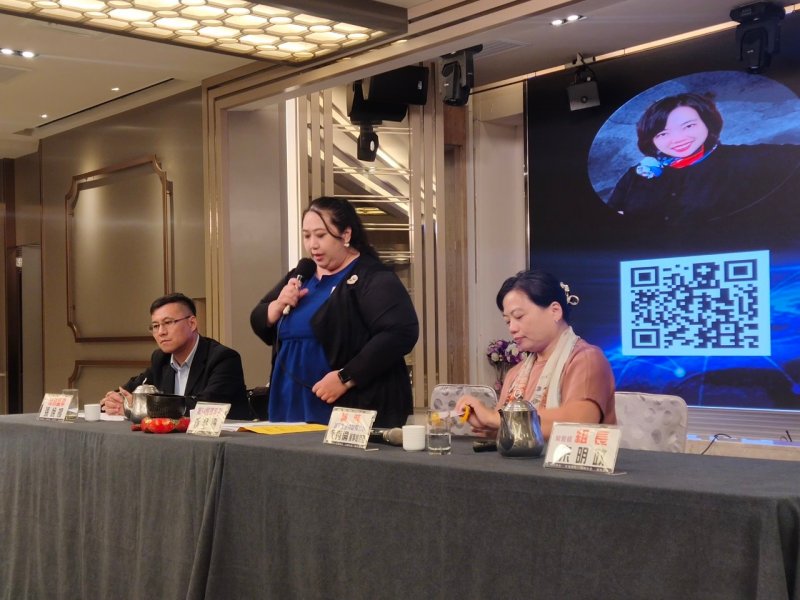 LINE_ALBUM_20240717_7月份..