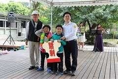 421906_578486112176647_921..