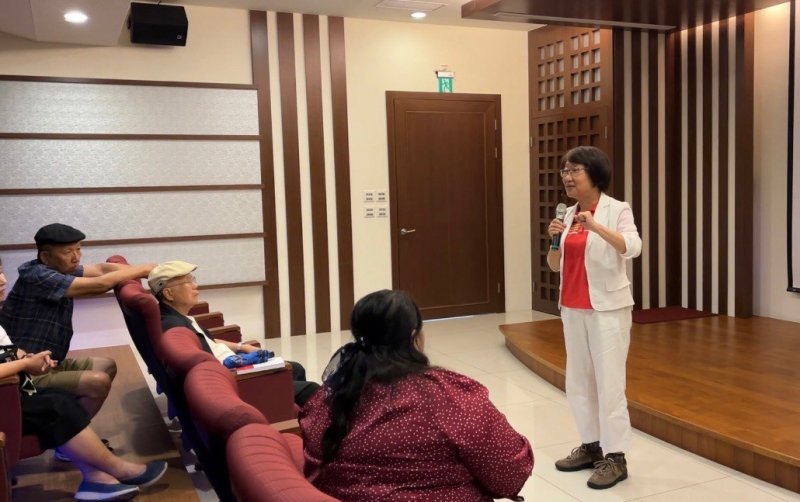 LINE_ALBUM_20240611讀書會..