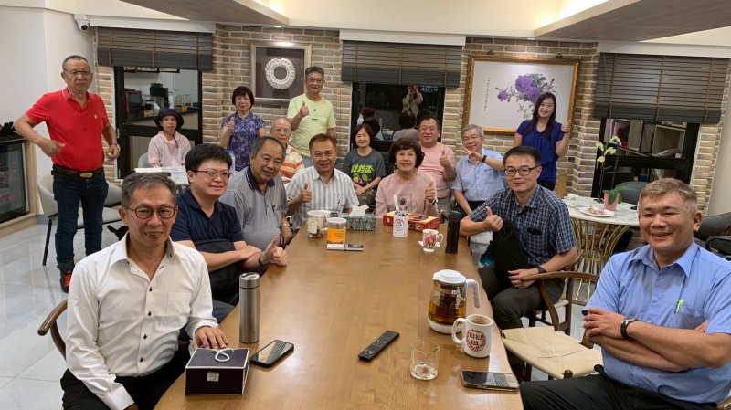 LINE_ALBUM_20250812讀書會-..