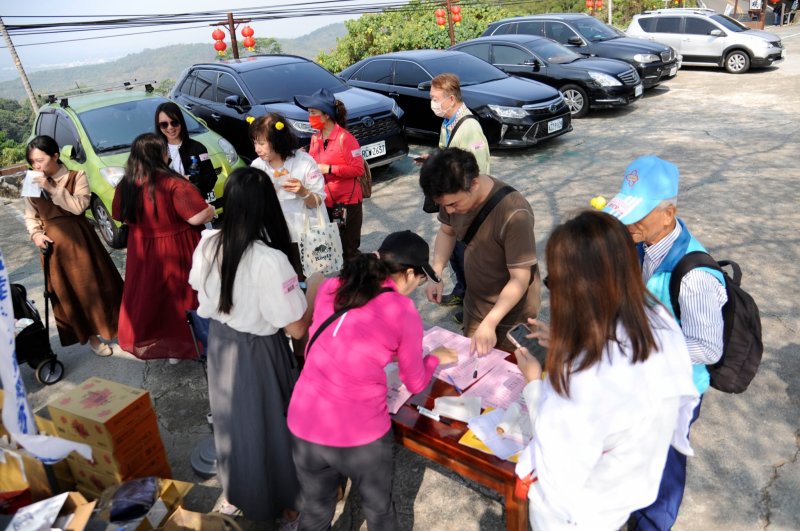 LINE_ALBUM_20240225_新春團..