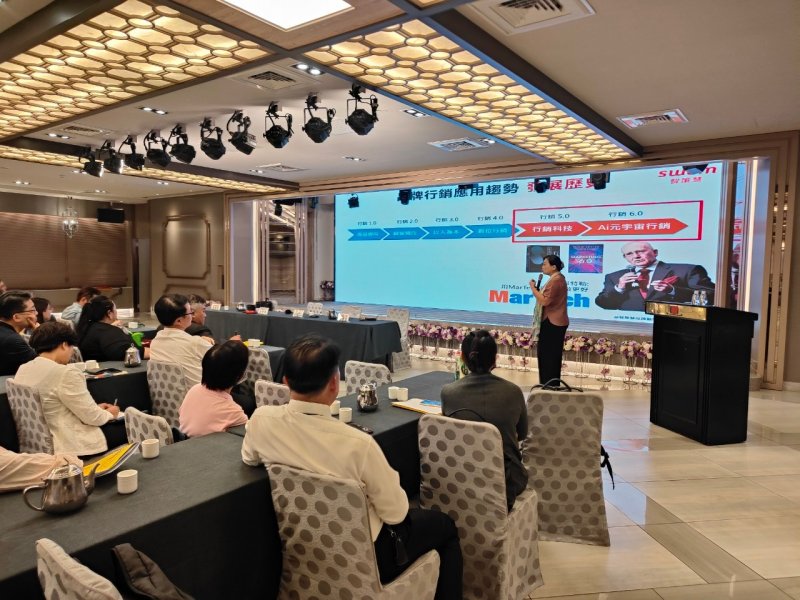 LINE_ALBUM_20240717_7月份..