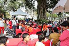 267942_578484265510165_121..