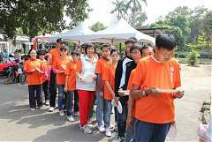 551415_578475655511026_931..