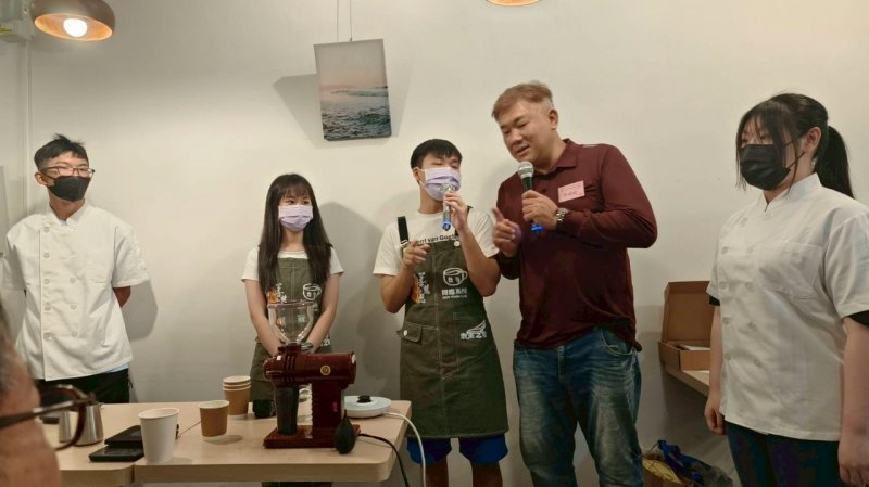 LINE_ALBUM_2025420 社會關..