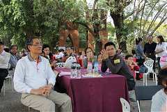 482564_578496875508904_434..