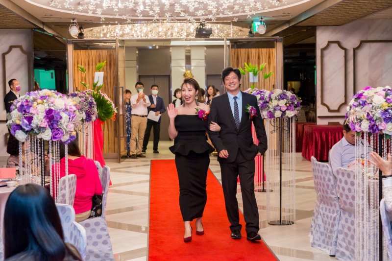 YUM_1495思萱理事長進場 (La..