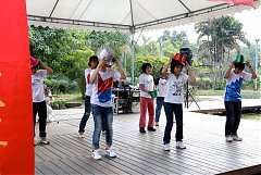 76082_578486908843234_7264..