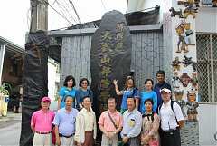 923026_2982788626917_42352..